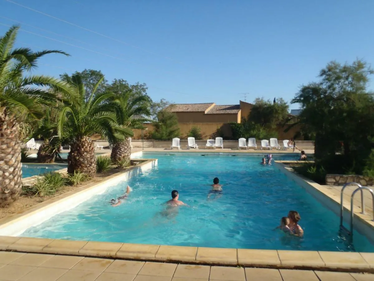 Apartman Appartement Dans La Residence Les Mazets De Camargue Arles